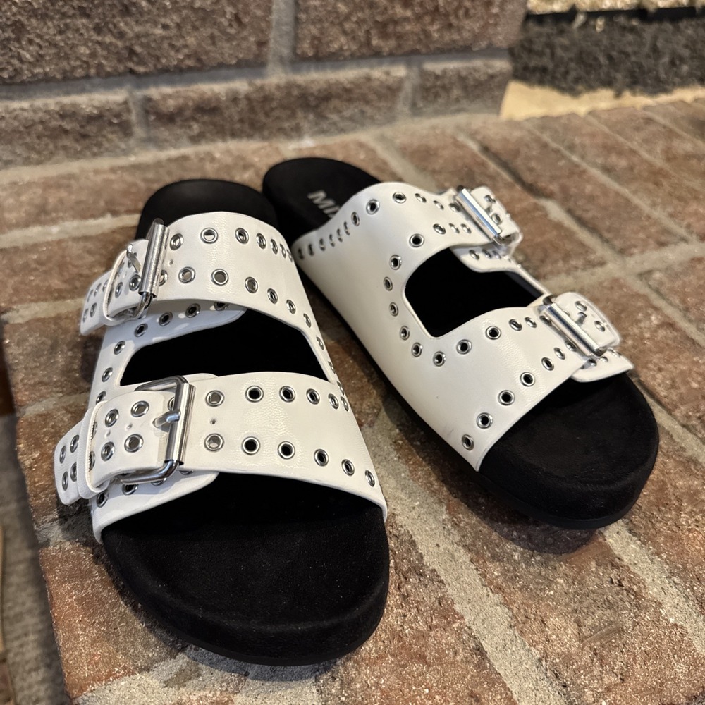 MIA Brooklyn Women's White Studded Slide Sandals‎ Double Buckle Grommet Sz 8.5